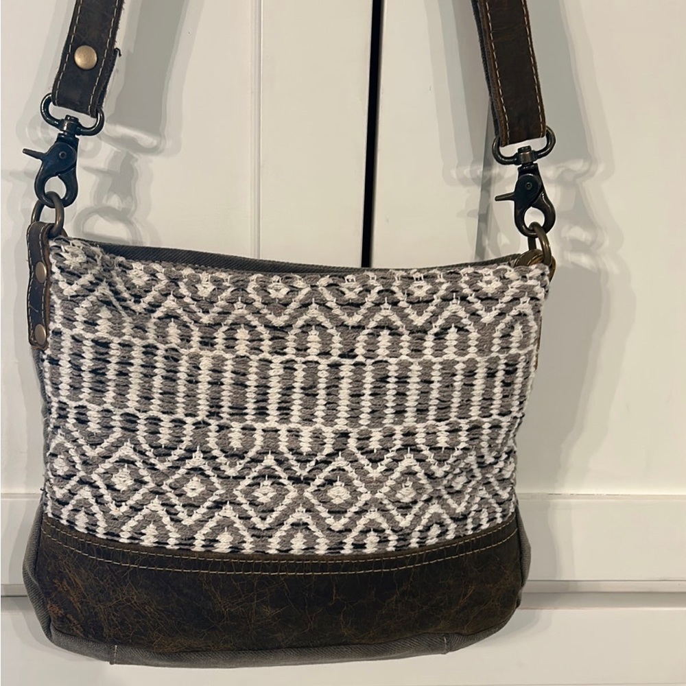 Myra bag